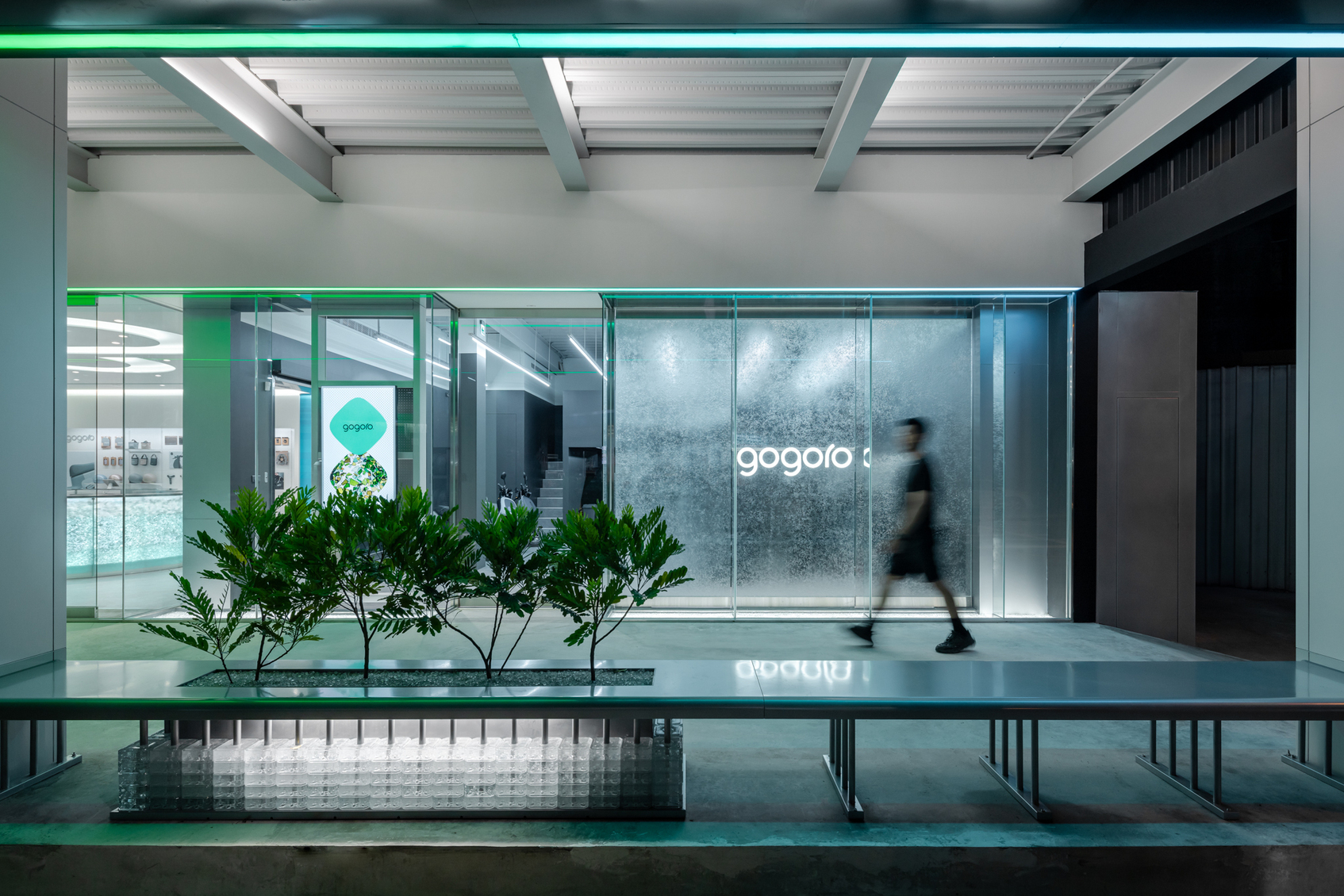 「Gogoro × 春池玻璃」竹東城市概念店-1