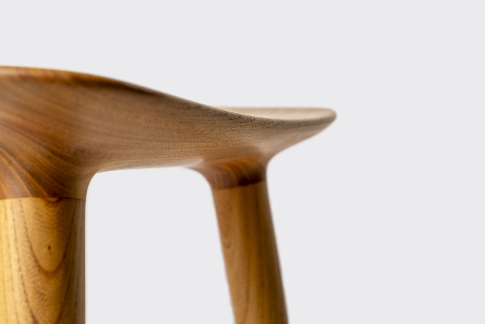 Lotus Curve Stool-4